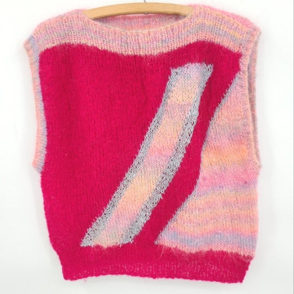 Handknitted Colorblock Sweater Vest Top
